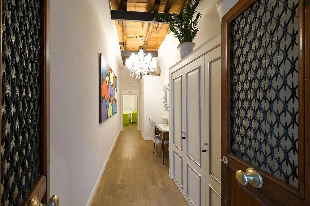 Domus Spagna Capo le Case Roma Bed & Breakfast