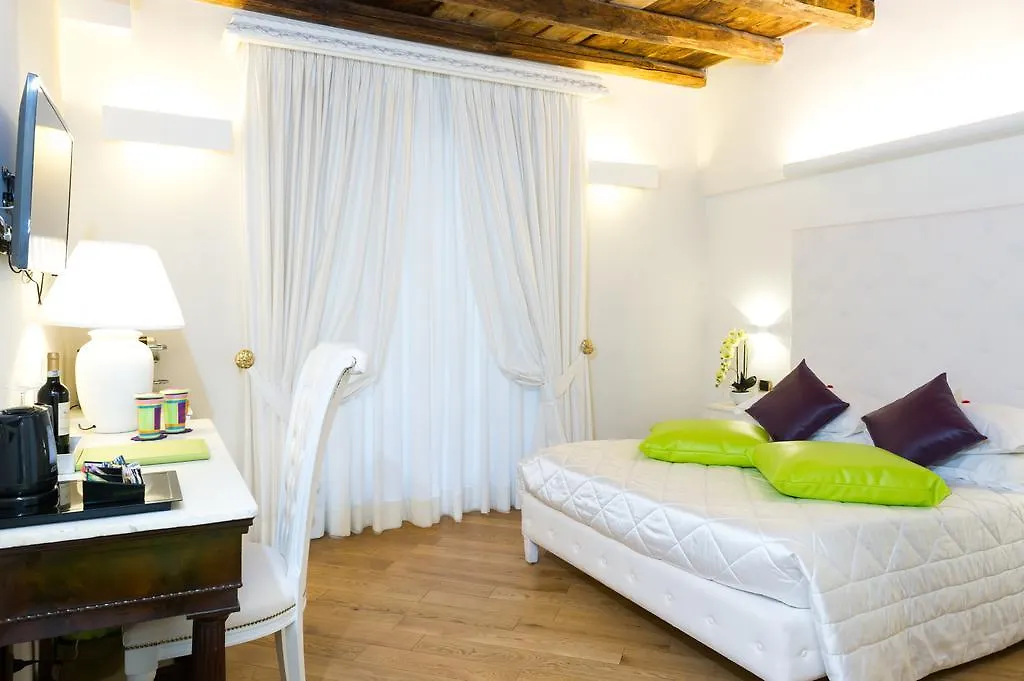 *** Bed & Breakfast Domus Spagna Capo le Case Roma Italia