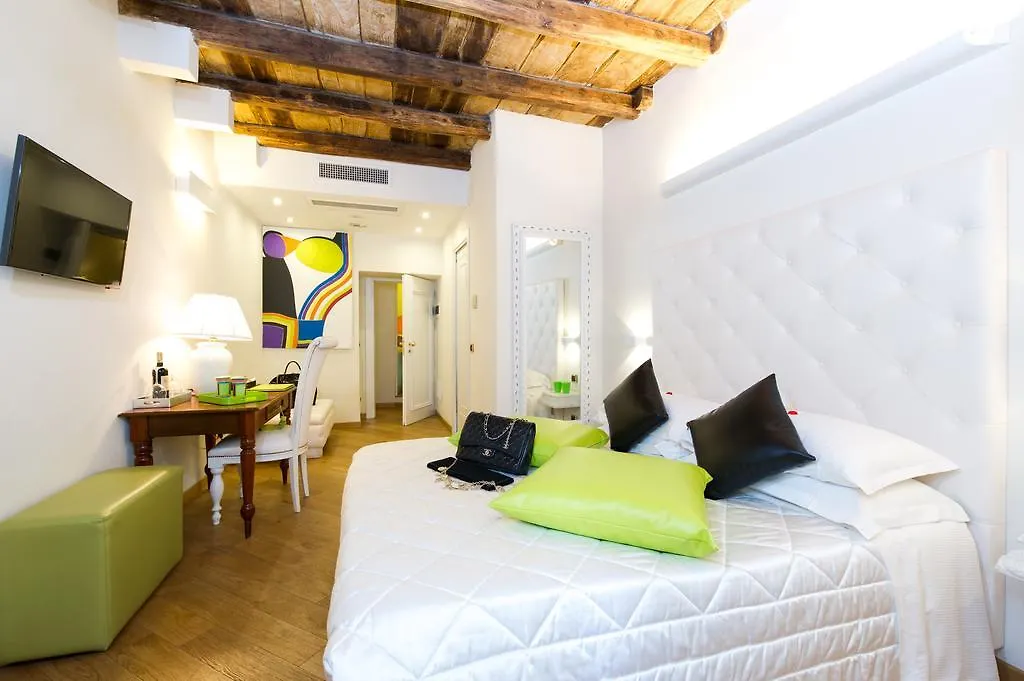 Domus Spagna Capo le Case Roma Bed & Breakfast