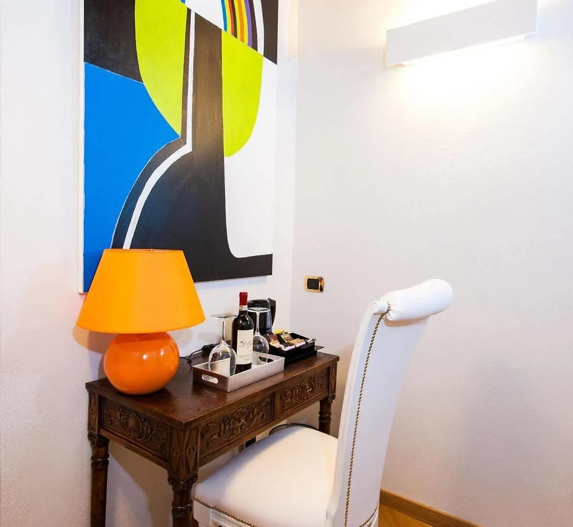 *** Bed & Breakfast Domus Spagna Capo le Case Roma Italia